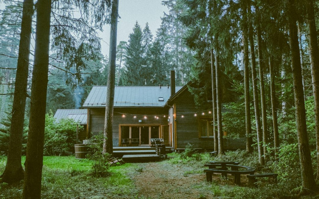 What Families Look for in Modern Hunting Camps and Weekend Getaways