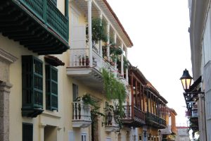 Spanish colonial buildings - Things to do in Cartagena.