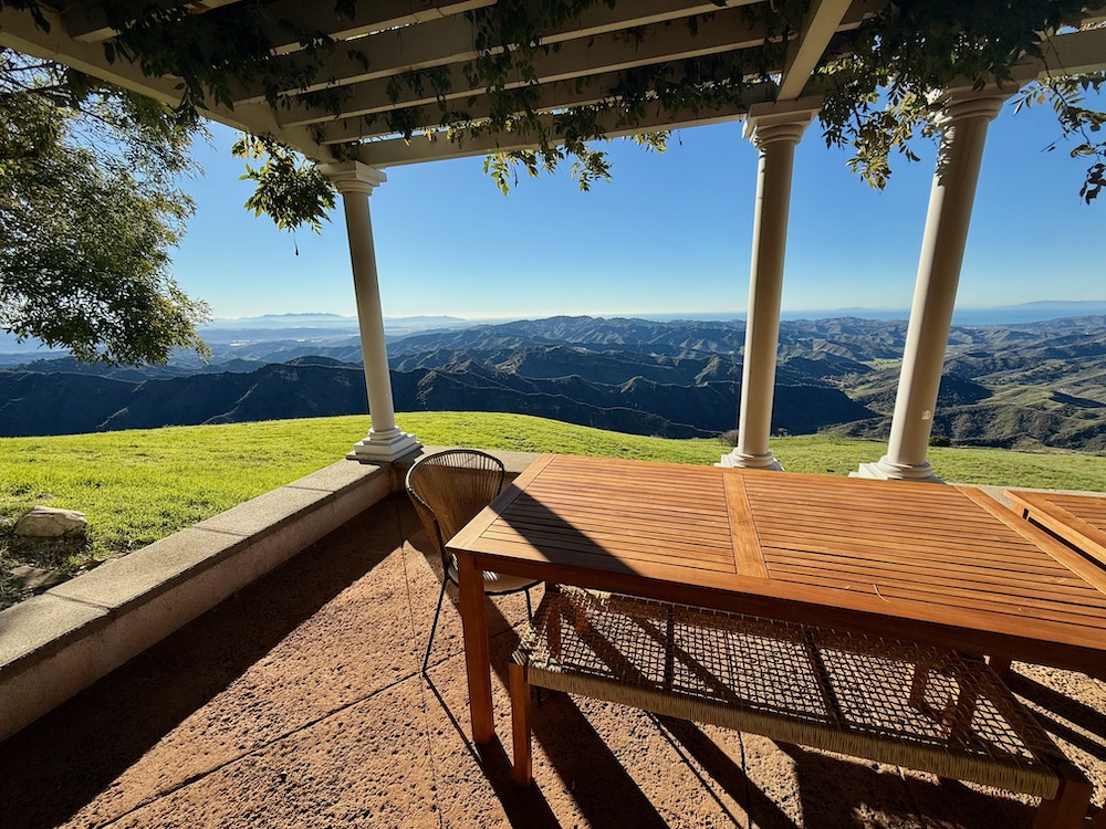 OJAI mountain ridge estate backyard