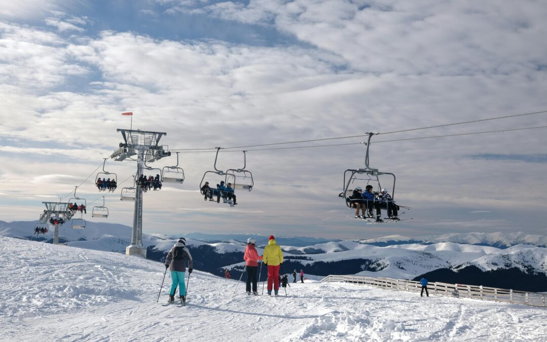 Family Powder Days: Your Ultimate Guide to the Best Ski Resorts In Idaho with Kids