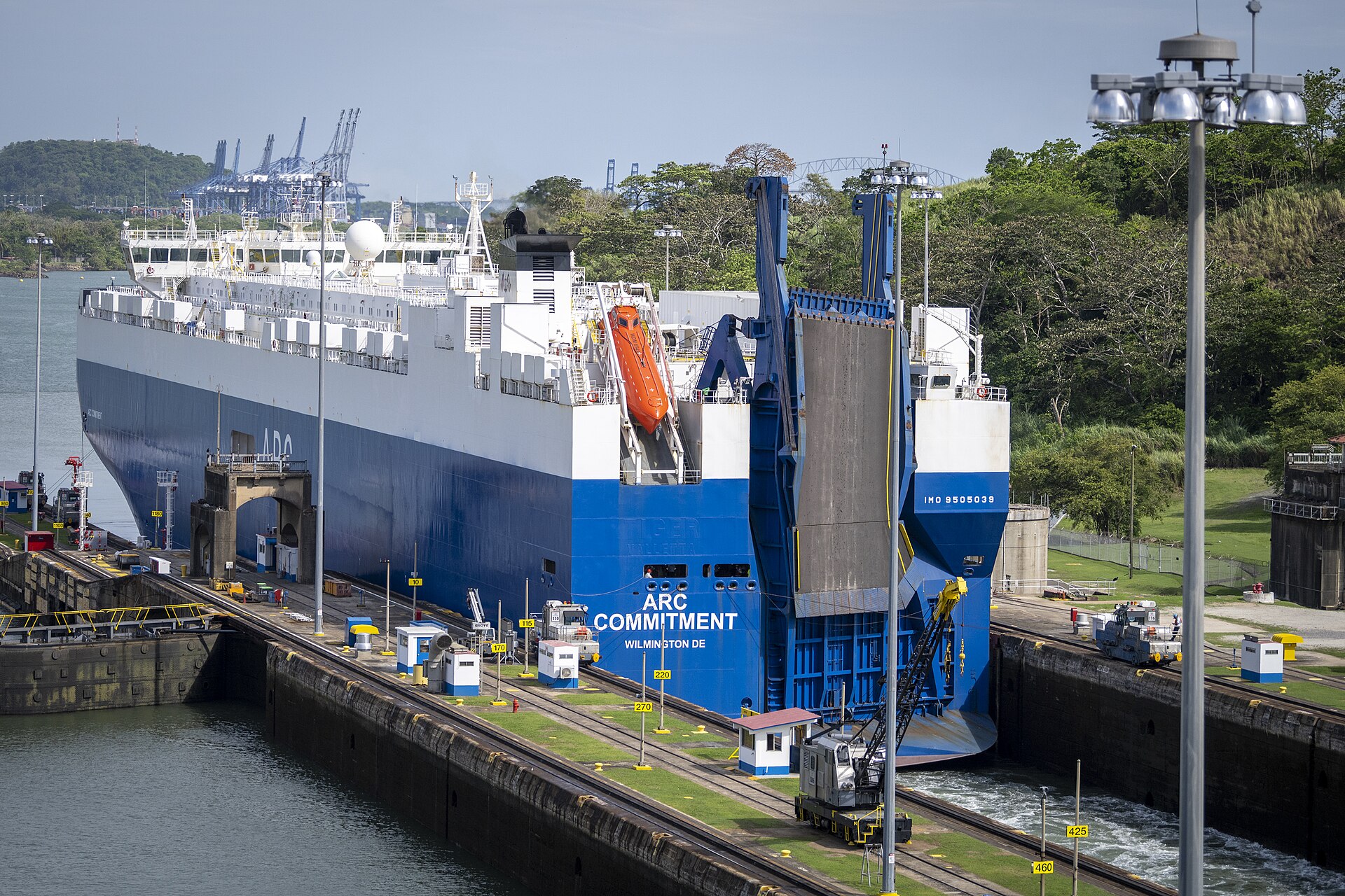 a flaoting boat on the Miraflores Locks