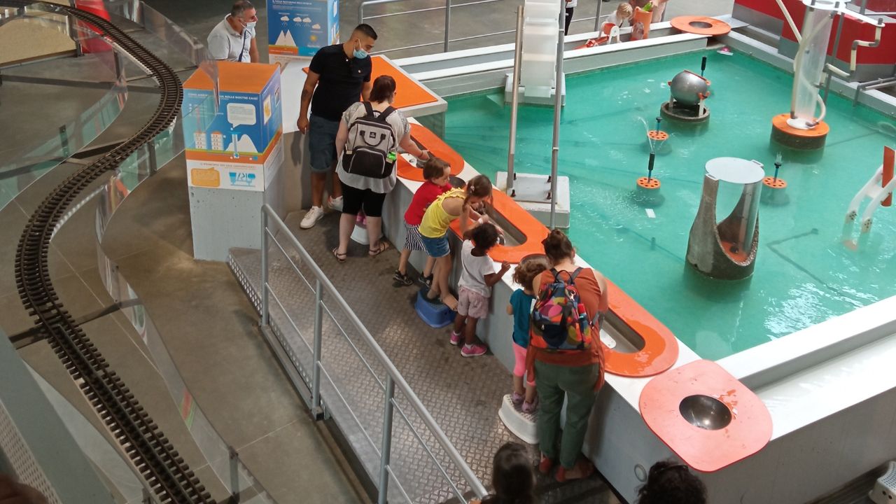 Kids playing and exploring at the Explora Museum for children in Roma